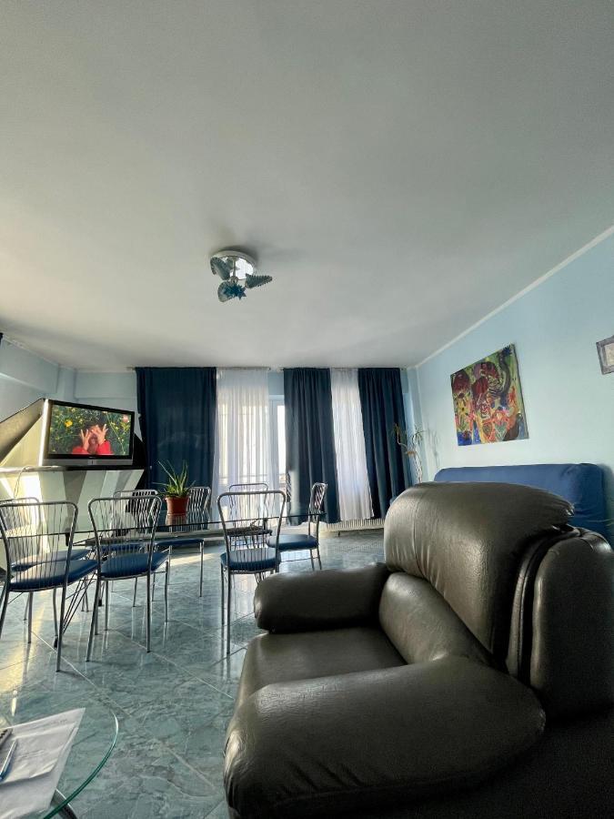 Luanaapartments #1 Otopeni Exterior foto