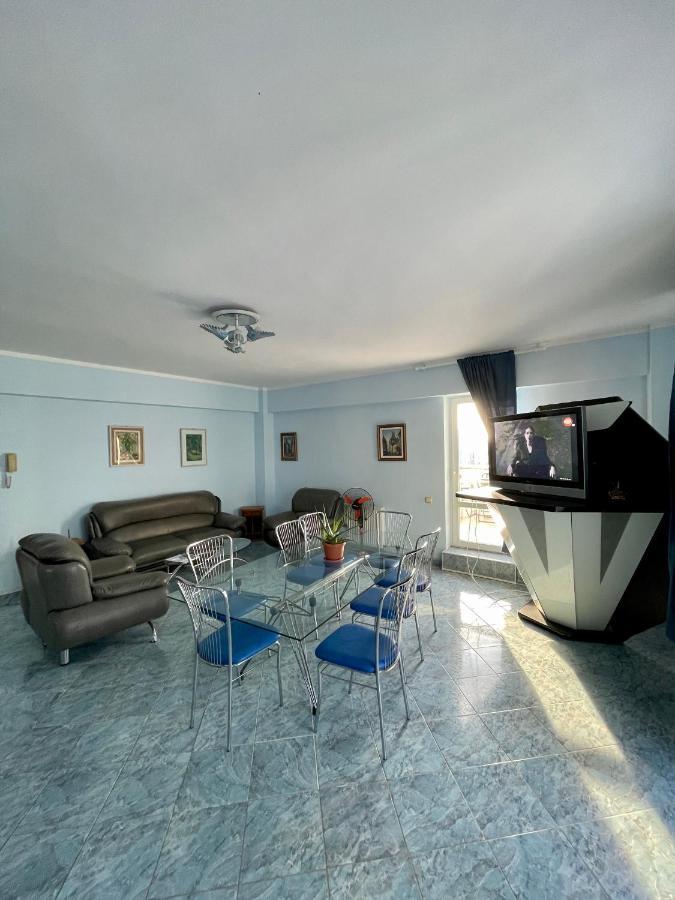 Luanaapartments #1 Otopeni Exterior foto